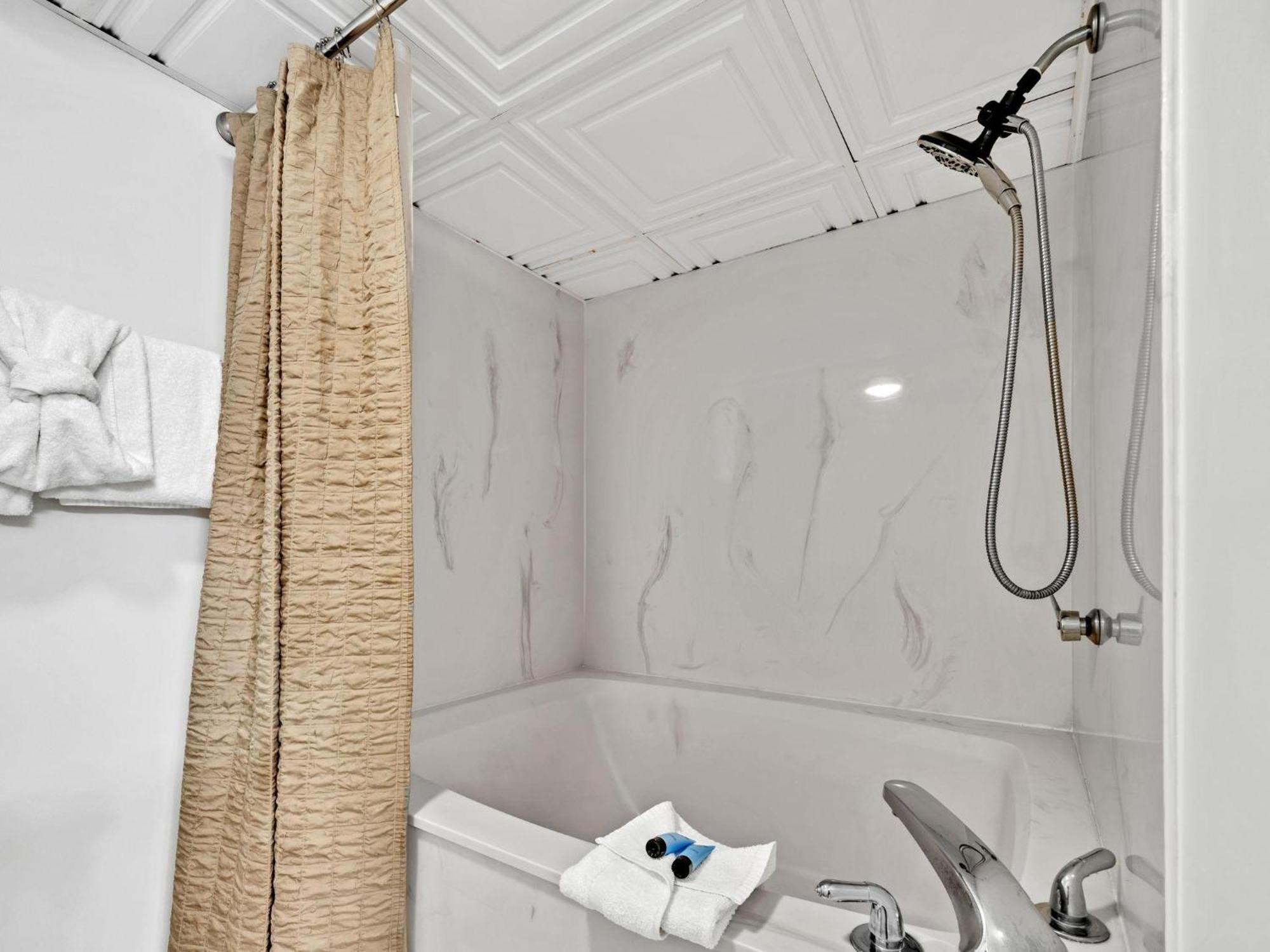 Appartamento Windward 106 At Edgewater Panama City Beach Esterno foto